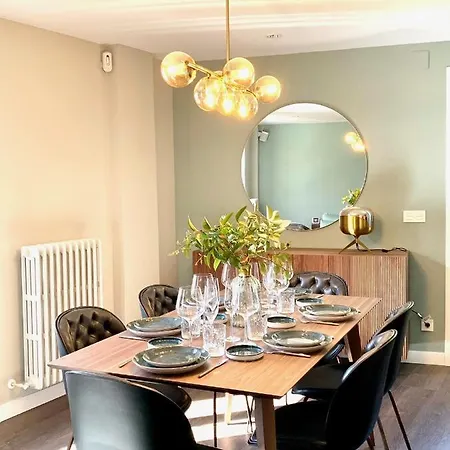Emerita Luxury Apartament *